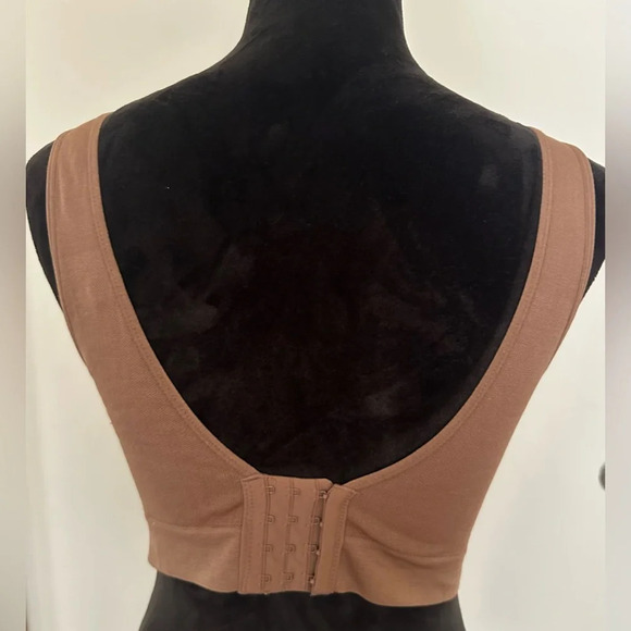 Breezies~Lace Seamless Cami Wirefree Bra~with Removable Modesty Pads ~ Lot Of 2 - Picture 4 of 11
